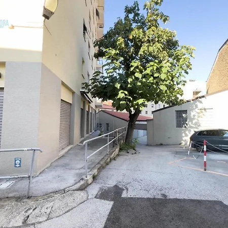 Economo B5 Tirabora Short Rent Апартаменты *