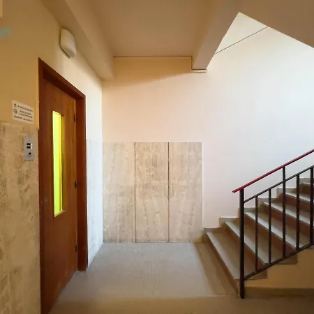 Economo B5 Tirabora Short Rent Апартаменты *