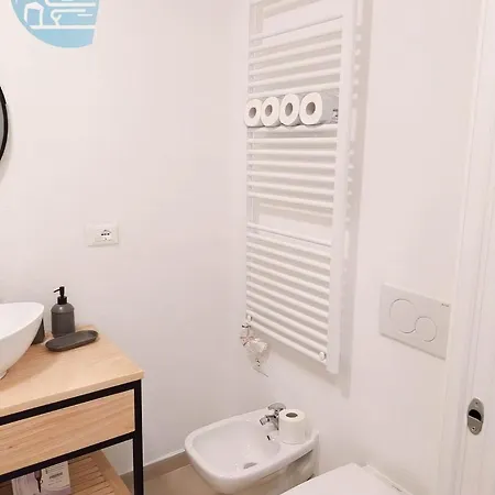 Апартаменты Economo B5 Tirabora Short Rent *