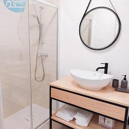 Апартаменты Economo B5 Tirabora Short Rent *