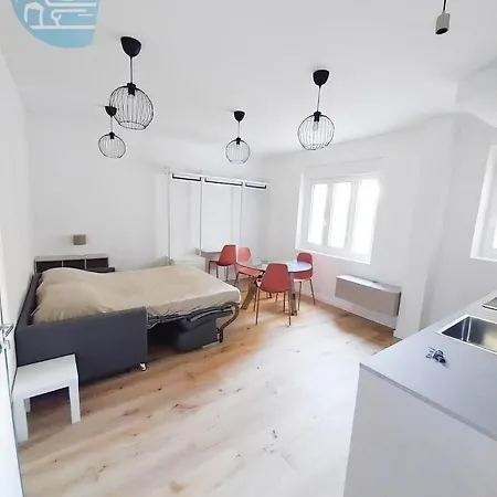 Economo B5 Tirabora Short Rent Апартаменты Триест